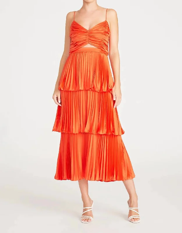 Lulla Pleated Midi Dress In Poppy Field