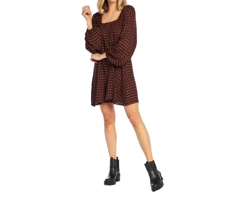 Kirsten Plaid Swing Dress In Black/red