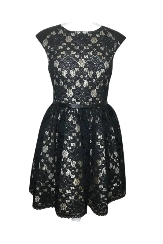 Floral Lace Dress In Black